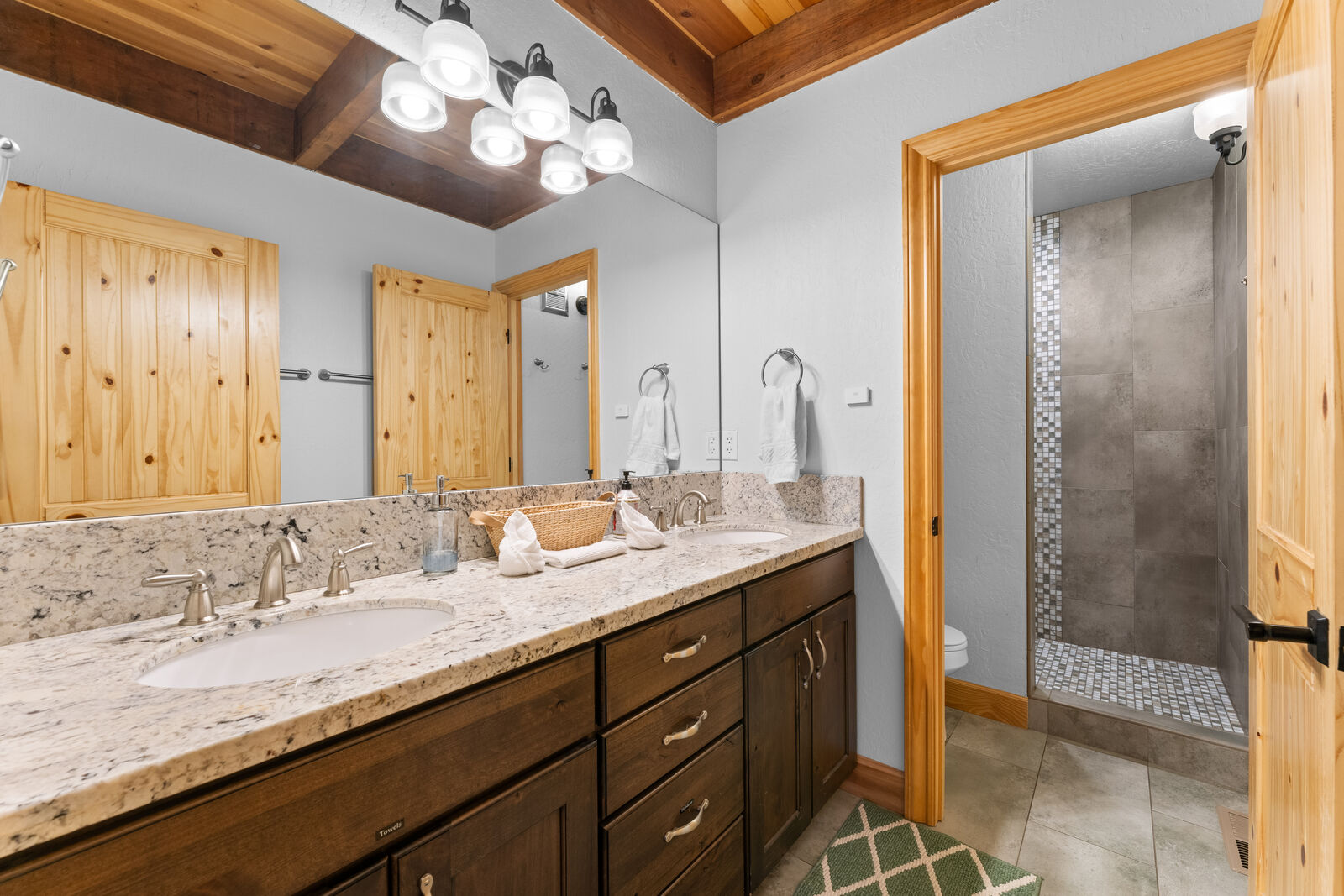 Double-sink bathroom vanity